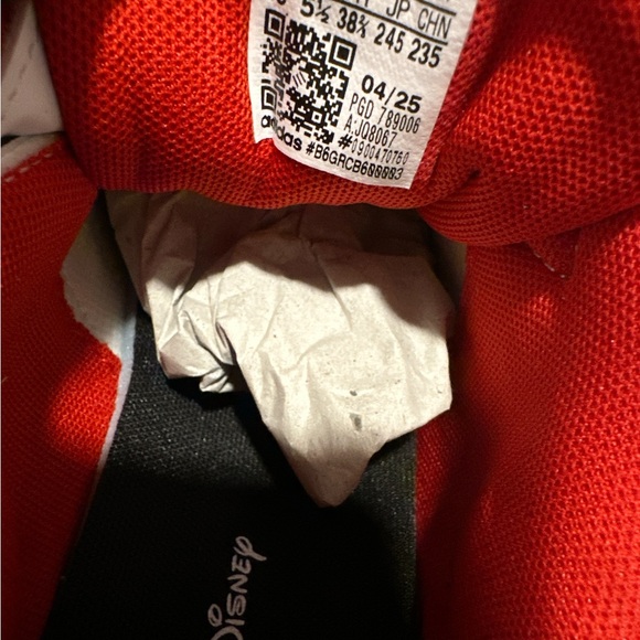 Adidas x Disney Kids Mickey Mouse Special edition size 6 NIB NEW - Picture 6 of 7